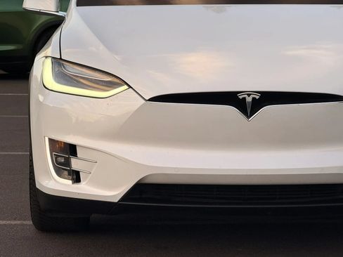 Used 2019 Tesla Model X Long Range AWD/4WD image 10