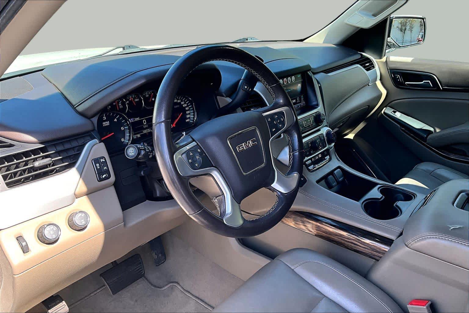 Used 2020 GMC Yukon SLT AWD/4WD image 17