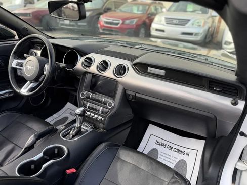 Used 2019 Ford Mustang Premium image 32