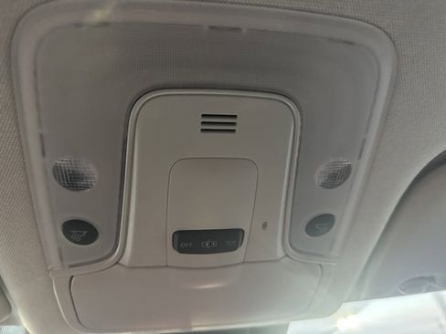 Used 2018 Toyota Prius Prime Plus image 17