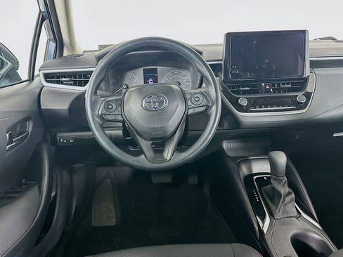 Used 2025 Toyota Corolla LE image 17