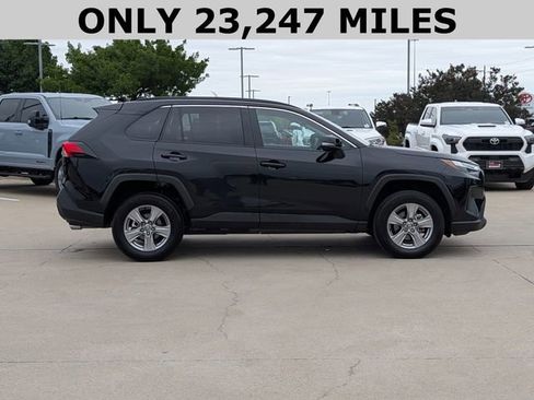Used 2025 Toyota RAV4 XLE FWD image 4