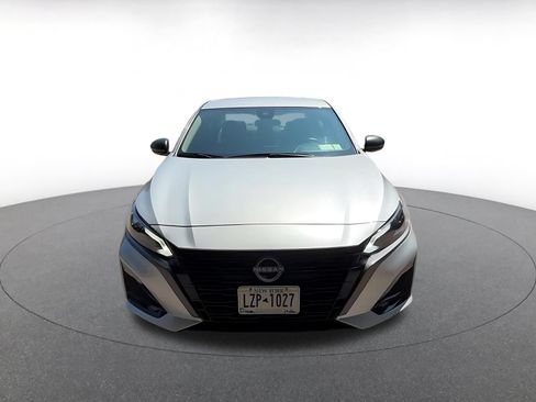 Used 2026 Nissan Altima 2.5 SV FWD image 4