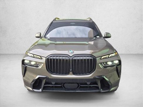 Used 2025 BMW X7 xDrive40i w/ Executive Package AWD/4WD image 2