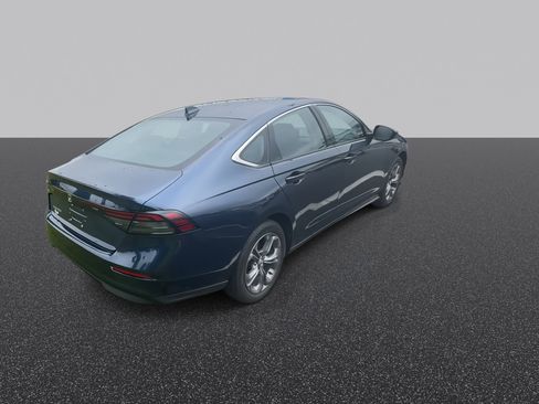 Used 2024 Honda Accord EX image 9