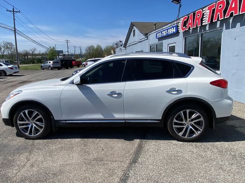 Used 2017 INFINITI QX50 2WD w/ Premium Plus Package image 14