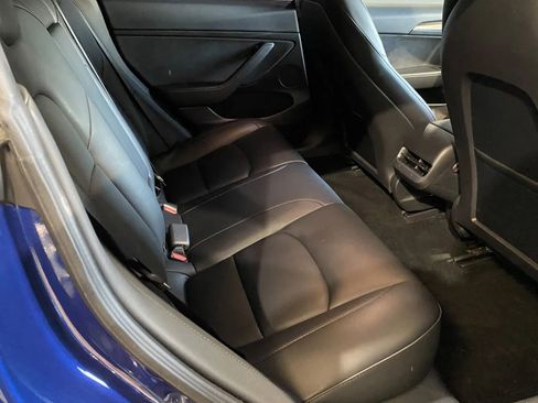 Used 2023 Tesla Model 3 Standard Range image 7