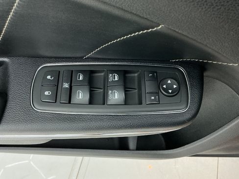 Used 2011 Dodge Charger R/T RWD image 40