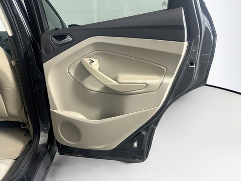 Used 2015 Ford Escape Titanium FWD image 30