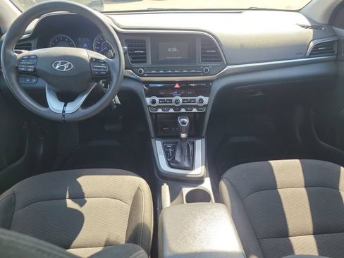 Used 2020 Hyundai Elantra SE w/ Cargo Package (C1) FWD image 10
