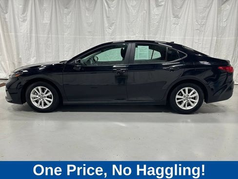 Used 2026 Toyota Camry LE FWD image 4
