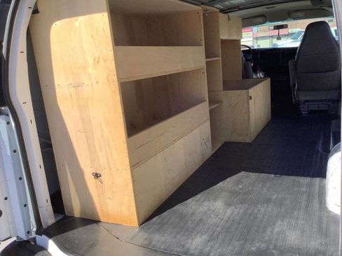 Used 2003 Chevrolet Express 1500 image 38