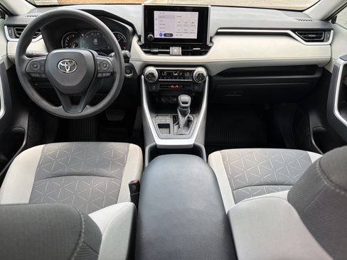 Certified 2023 Toyota RAV4 XLE w/ Convenience Package FWD image 4