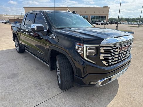 Used 2023 GMC Sierra 1500 Denali w/ Denali Reserve Package AWD/4WD image 19