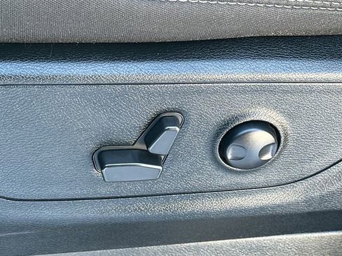 Certified 2022 RAM 1500 Big Horn image 40