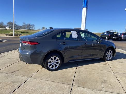 Used 2024 Toyota Corolla LE image 11