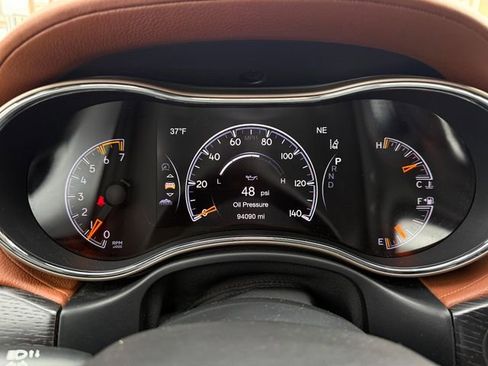 Used 2017 Jeep Grand Cherokee Summit w/ Platinum Series Group image 17