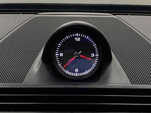 Used 2018 Porsche Panamera image 24