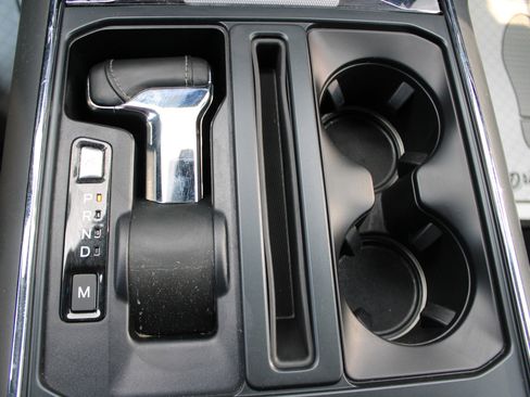 Used 2021 Ford F150 Lariat w/ Tow Technology Package image 25