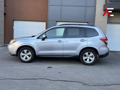 Used 2015 Subaru Forester 2.5i Premium w/ All-Weather Package AWD/4WD image 2