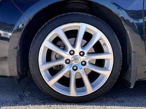 Used 2013 Toyota Avalon image 31