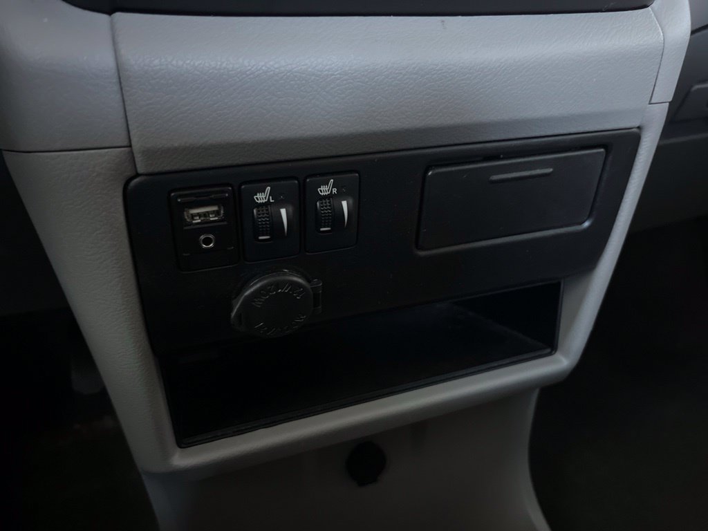 Used 2017 Toyota Sienna XLE FWD image 16