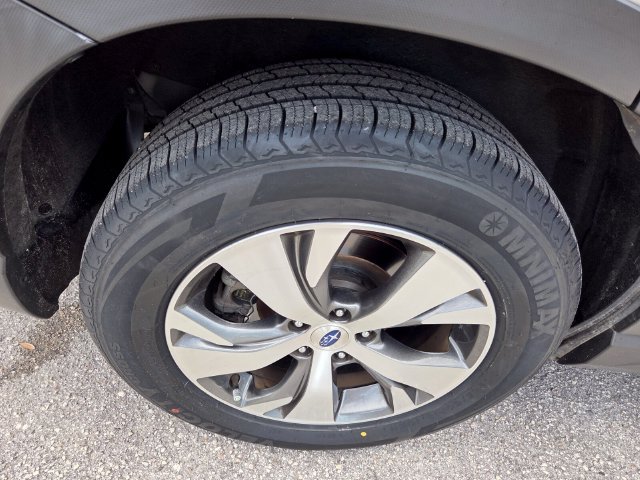 Used 2023 Subaru Ascent Premium w/ Convenience Package AWD/4WD image 19