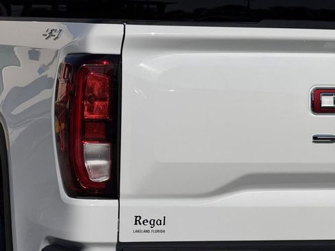 Used 2024 GMC Sierra 1500 Elevation AWD/4WD image 8
