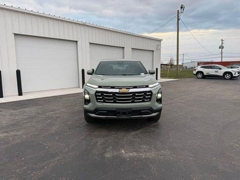 Used 2026 Chevrolet Equinox LT w/ Convenience Package II image 3