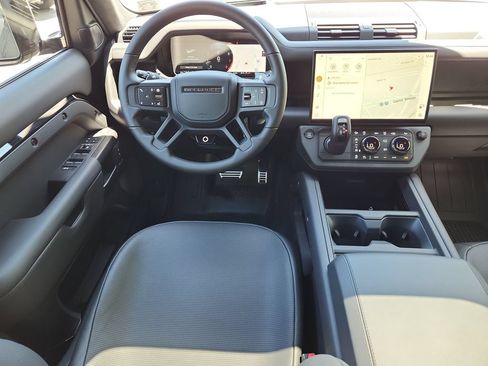New 2026 Land Rover Defender 110 OCTA AWD/4WD image 4