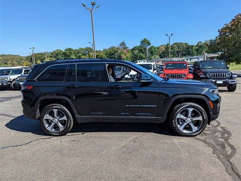 New 2023 Jeep Grand Cherokee 4xe w/ Luxury Tech Group II image 3