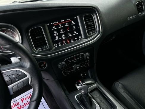 Used 2018 Dodge Charger R/T w/ Plus Group image 31