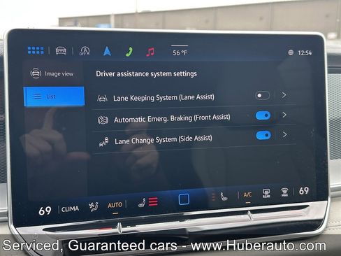 Used 2025 Volkswagen Tiguan SE AWD/4WD image 21
