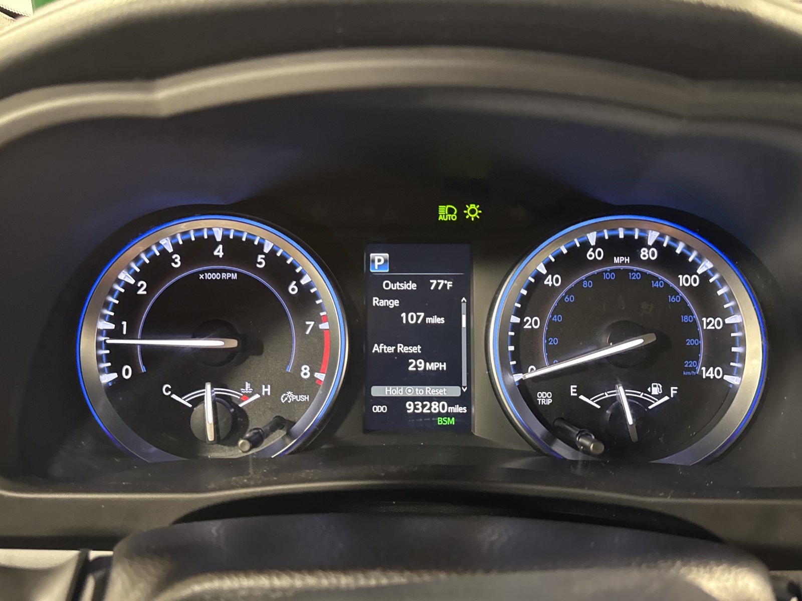 Used 2017 Toyota Highlander XLE AWD/4WD image 16