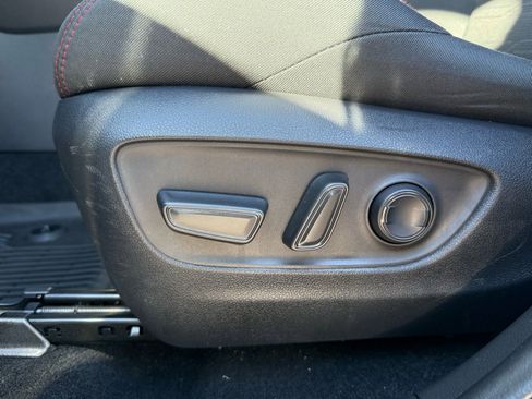 Used 2022 Toyota RAV4 SE w/ Weather & Moonroof Package image 28