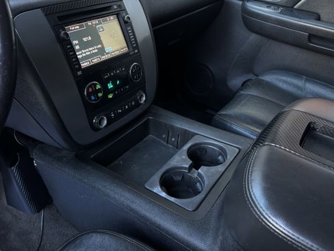 Used 2008 GMC Yukon XL SLT image 22