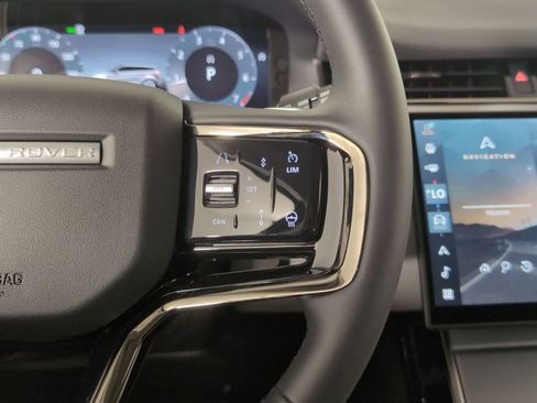 New 2025 Land Rover Range Rover Evoque S image 16