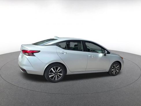 Used 2025 Nissan Versa SV FWD image 11
