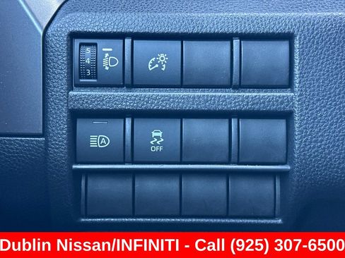 Used 2025 Toyota Tacoma SR5 AWD/4WD image 43