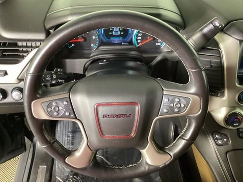 Used 2019 GMC Yukon XL Denali w/ Denali Ultimate Package image 27