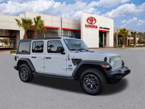 Used 2020 Jeep Wrangler Unlimited Freedom Edition image 1
