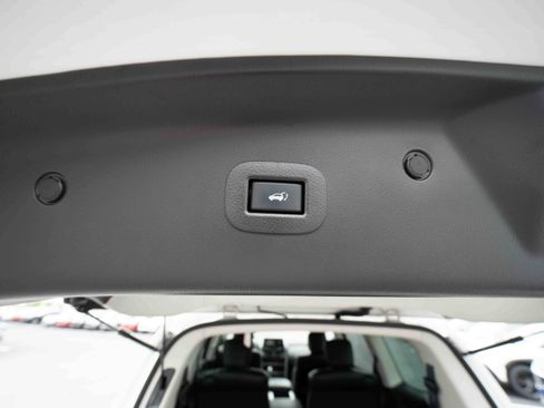 Used 2023 INFINITI QX80 Premium Select w/ All-Season Package AWD/4WD image 29