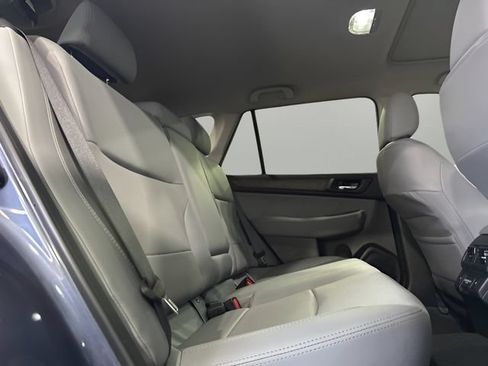 Used 2018 Subaru Outback 2.5i Limited w/ Popular Package #2 AWD/4WD image 15