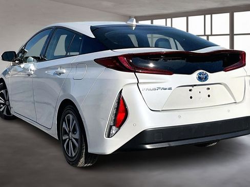 Used 2019 Toyota Prius Prime Advanced FWD image 4
