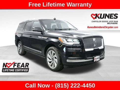 Used 2024 Lincoln Navigator Reserve image 1
