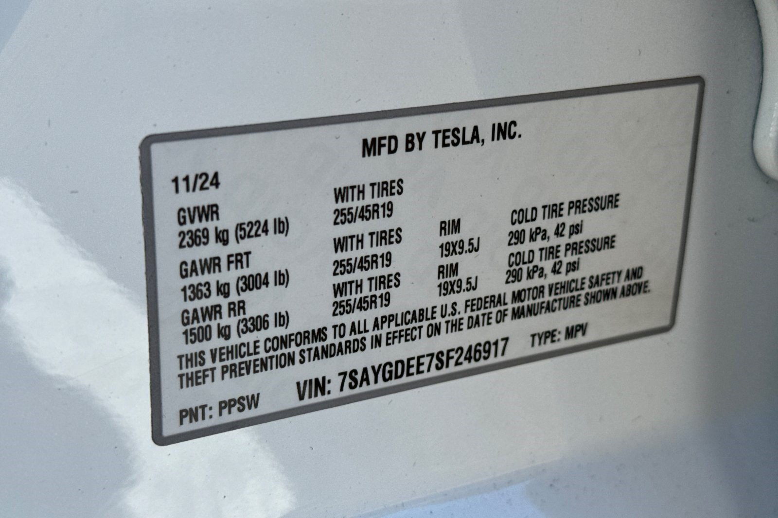 Used 2025 Tesla Model Y Long Range AWD/4WD image 26