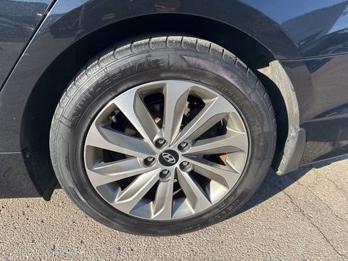 Used 2016 Hyundai Sonata Sport w/ Option Group 02 image 11