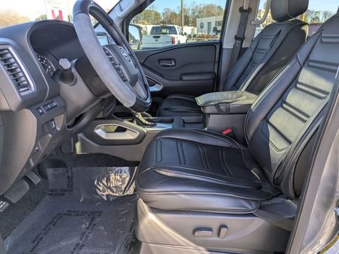 Used 2024 Nissan Frontier SV w/ SV Convenience Package image 22