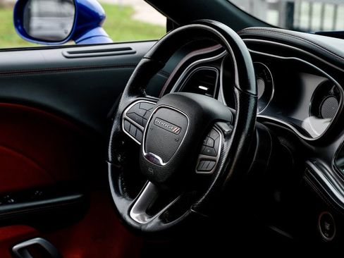 Used 2021 Dodge Challenger R/T Scat Pack w/ Plus Package image 10