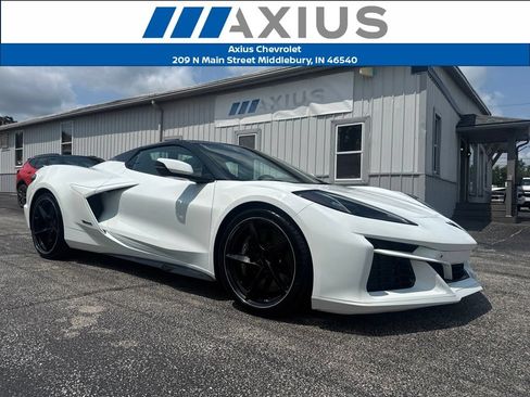 Used 2024 Chevrolet Corvette E-Ray AWD/4WD image 1